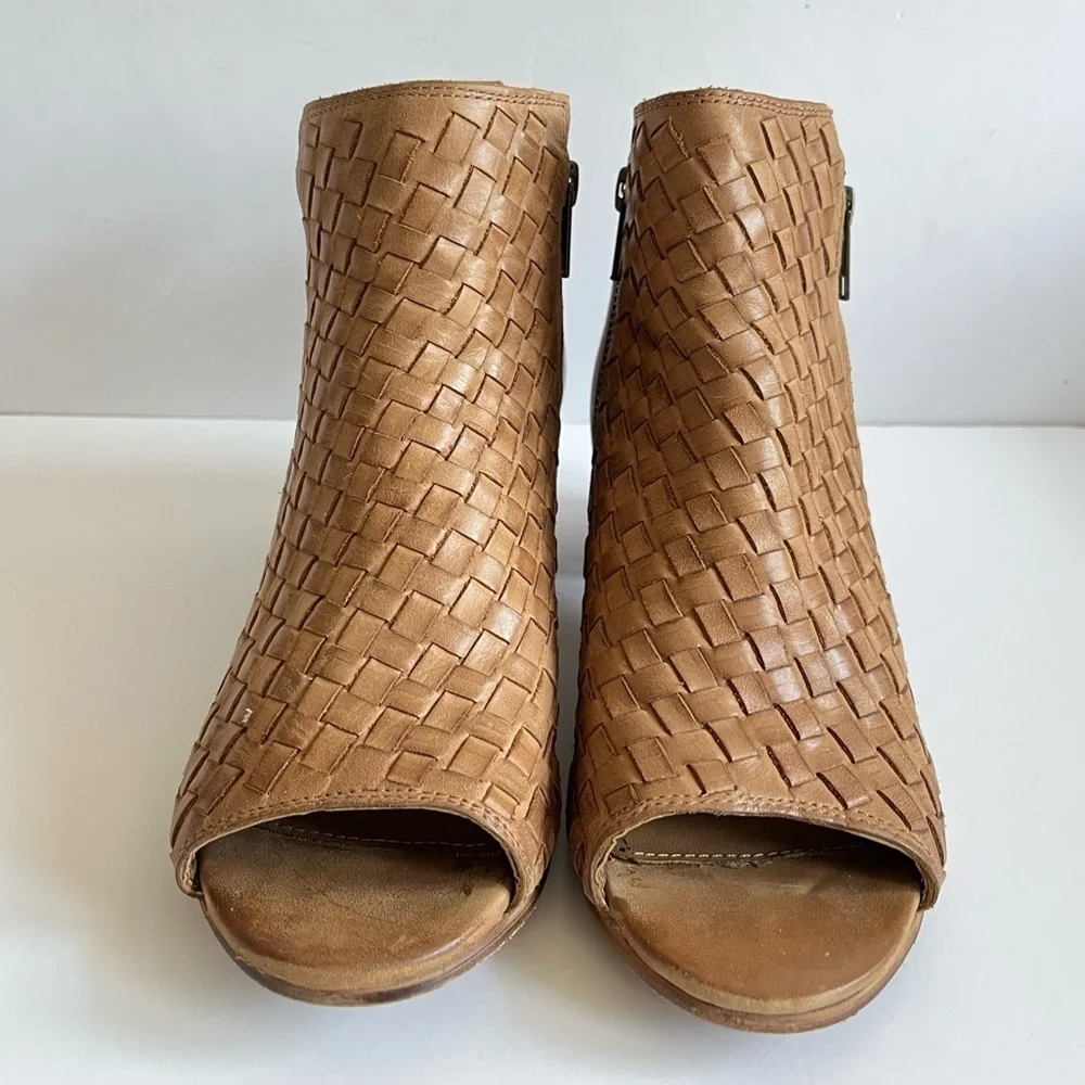Naughty Monkey Brown Leather Woven Ankle Booties Size 6.5